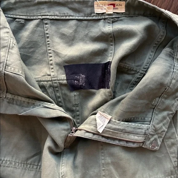 Nili Lotan sz 2 Drop Crotch Luna Pants
Green Cropped Pants - repaired FLAW! - Picture 4 of 8